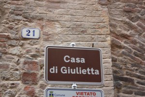 VERONA JÜLYET EVİ (2)