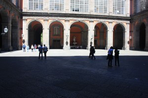 NAPOLİ GALERİ (2)