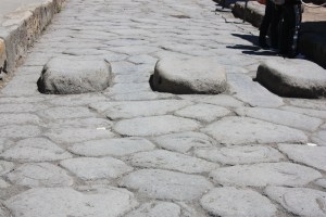 POMPEİ LAKA