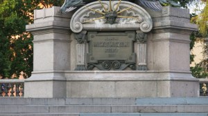 ADAM MİZİKİEWİÇ