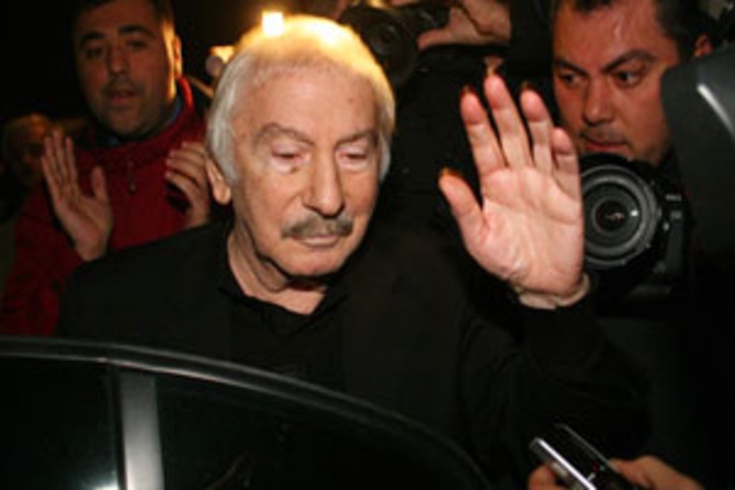 ilhan selçuk