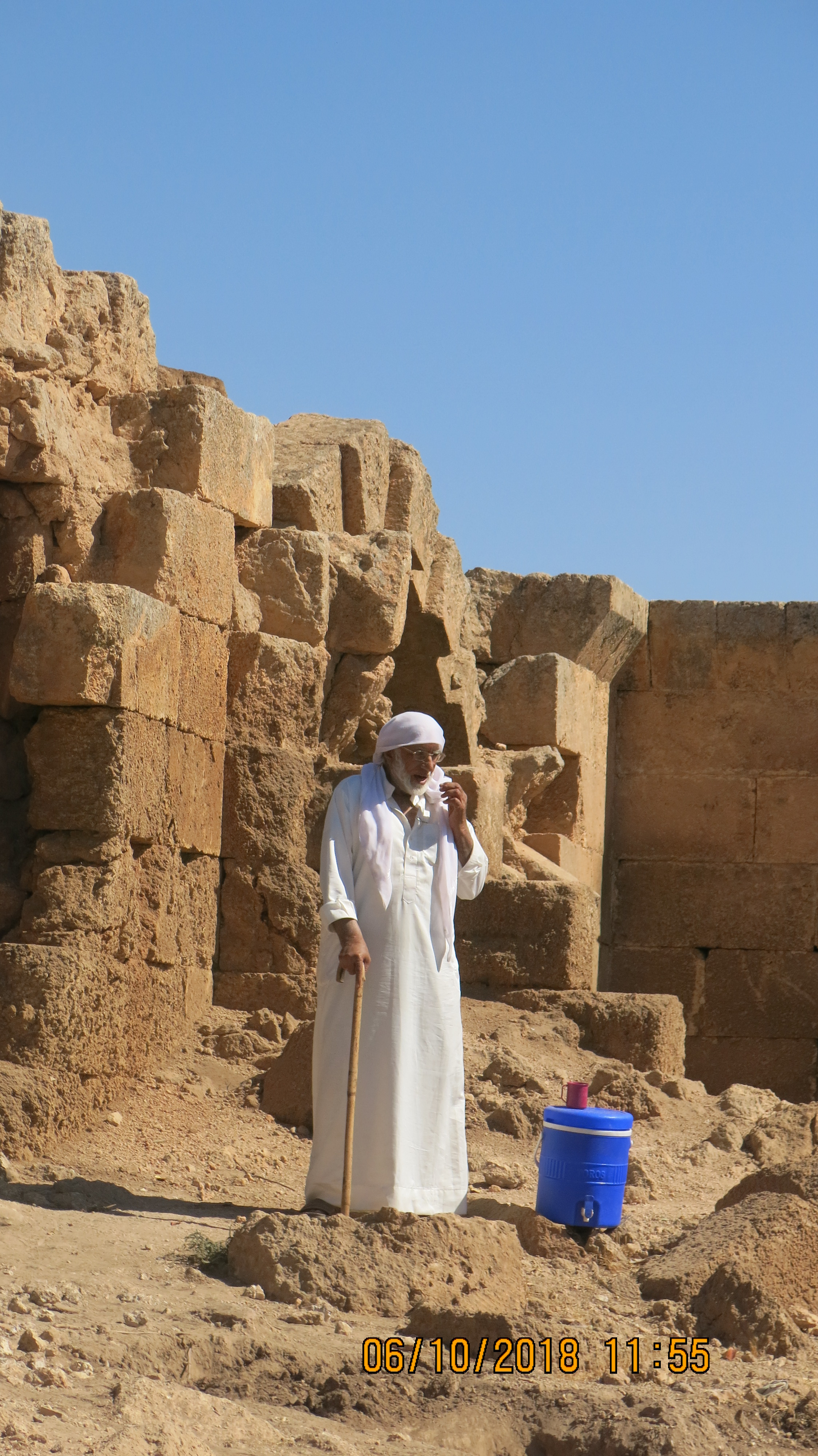 HAN EL BARUR KÖYLÜ